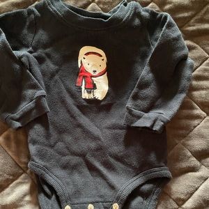 Black Carter’s long sleeve bodysuit w polar bear
